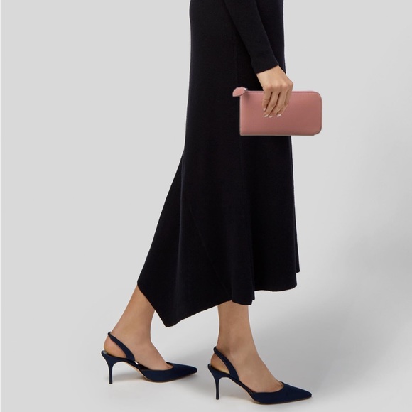 Burberry Marais Abbey Two Tone Leather Zippy Ziparound Wallet Passport Holder - Picture 4 of 16